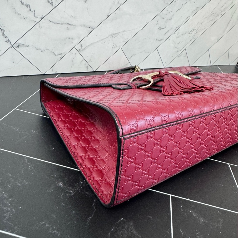 Gucci Red Emily Guccissima Medium Shoulder Bag - Picture 6 of 8